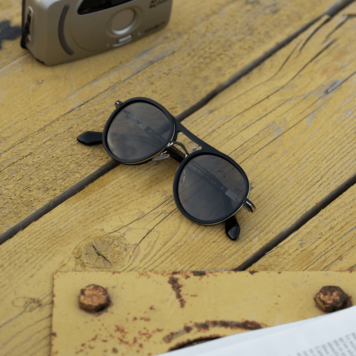 Begonia: Lunettes de soleil de luxe Noir Argenté - Bleather Maroc