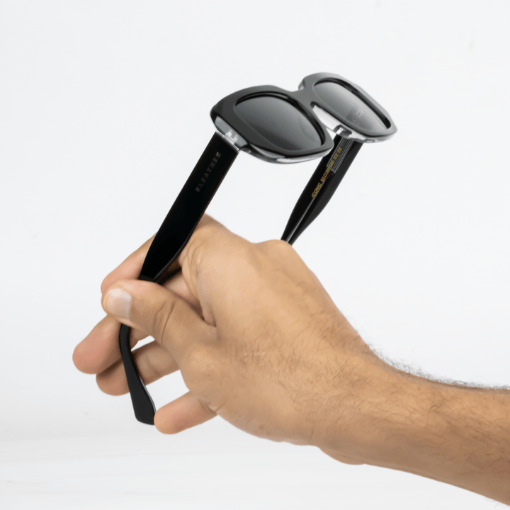 Iconic: Lunettes de soleil de luxe Noir - Trans - Bleather Maroc