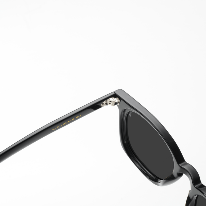 Pansy: Lunettes de soleil de luxe Noir - Bleather Maroc
